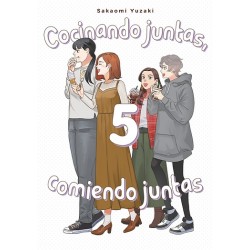 Cocinando juntas, comiendo...