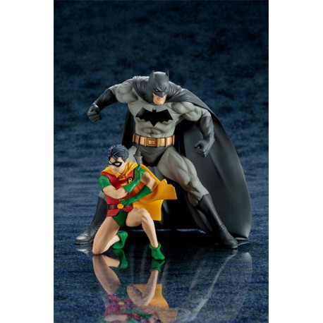 DC Comics Pack de 2 Estatuas ARTFX+ Batman & Robin 16 cm